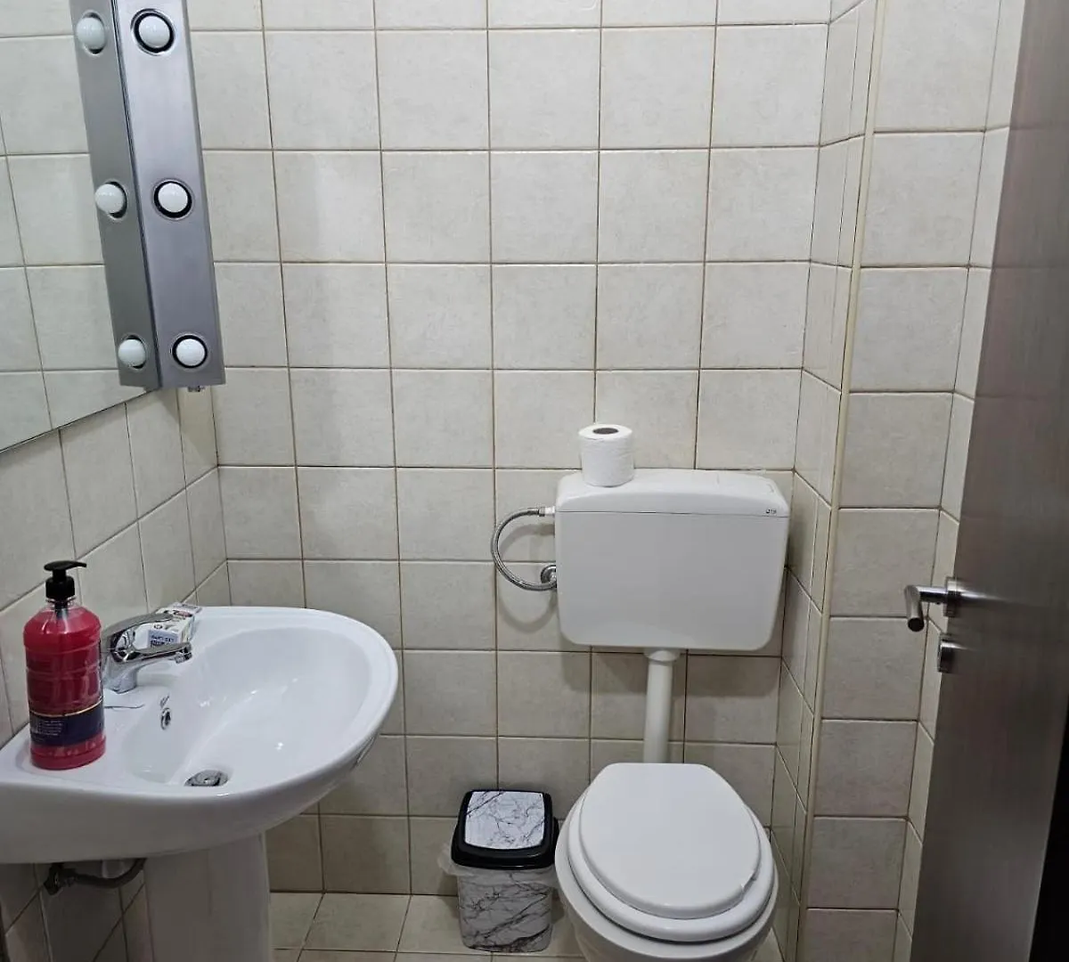 Mentor'S Apartment Shkoder